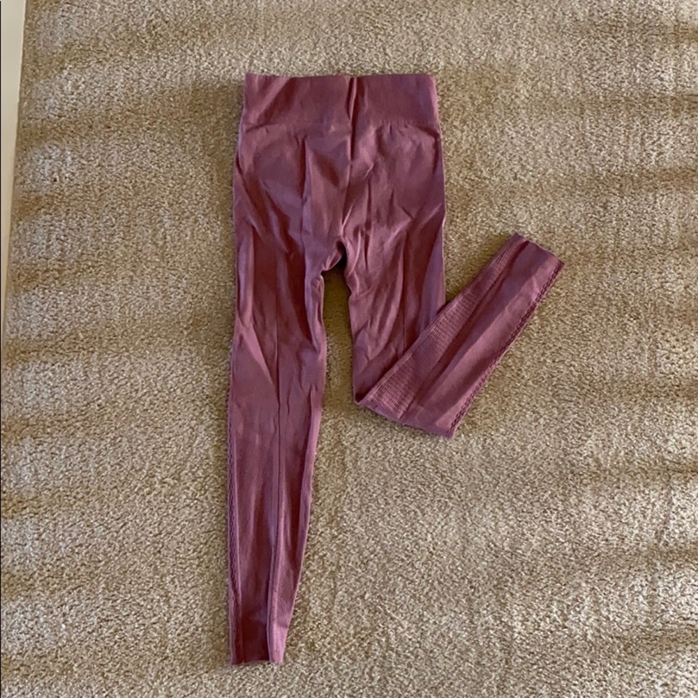 Pink Fabletics leggings. Barely worn